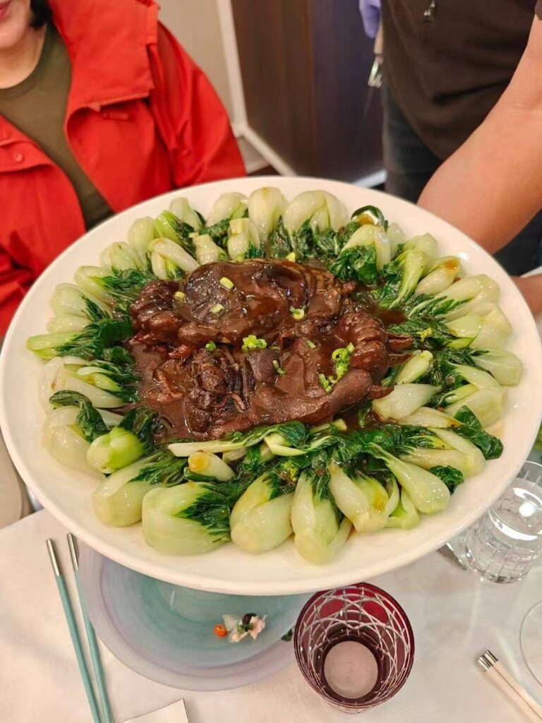 酱香牛肉片配时蔬